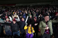 Thumbnail for article: Gigantische stunt op Home Park: Plymouth elimineert Slots Liverpool