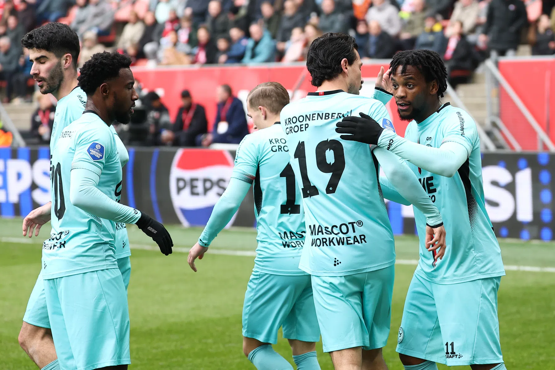 Rampweek FC Utrecht compleet na pijnlijke nederlaag tegen Almere City