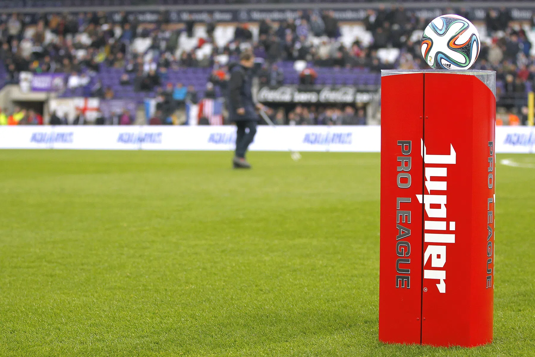 Pro League nog niet op de schop: geen witte rook bij algemene vergadering