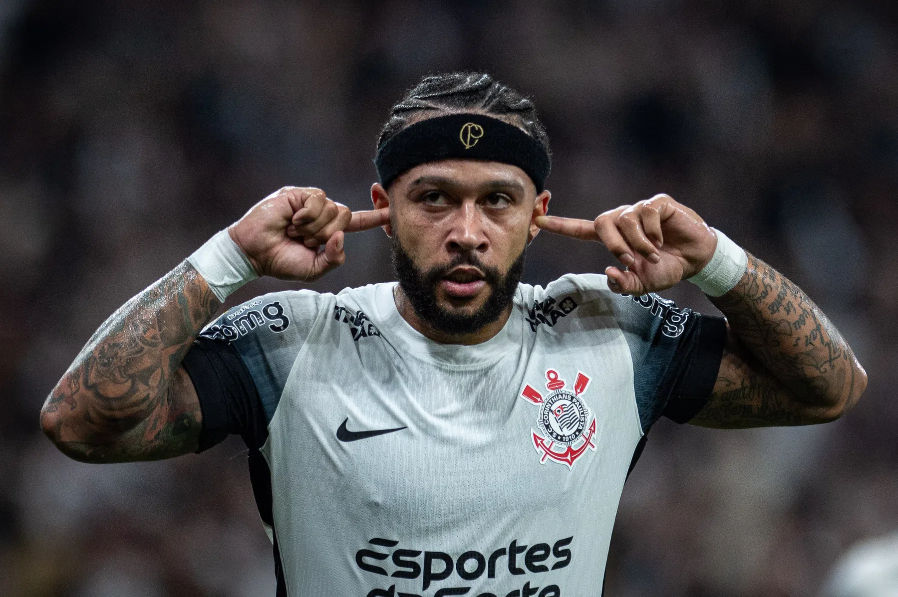 Glansrol Memphis bij Corinthians: invaller goud waard met goal én assist