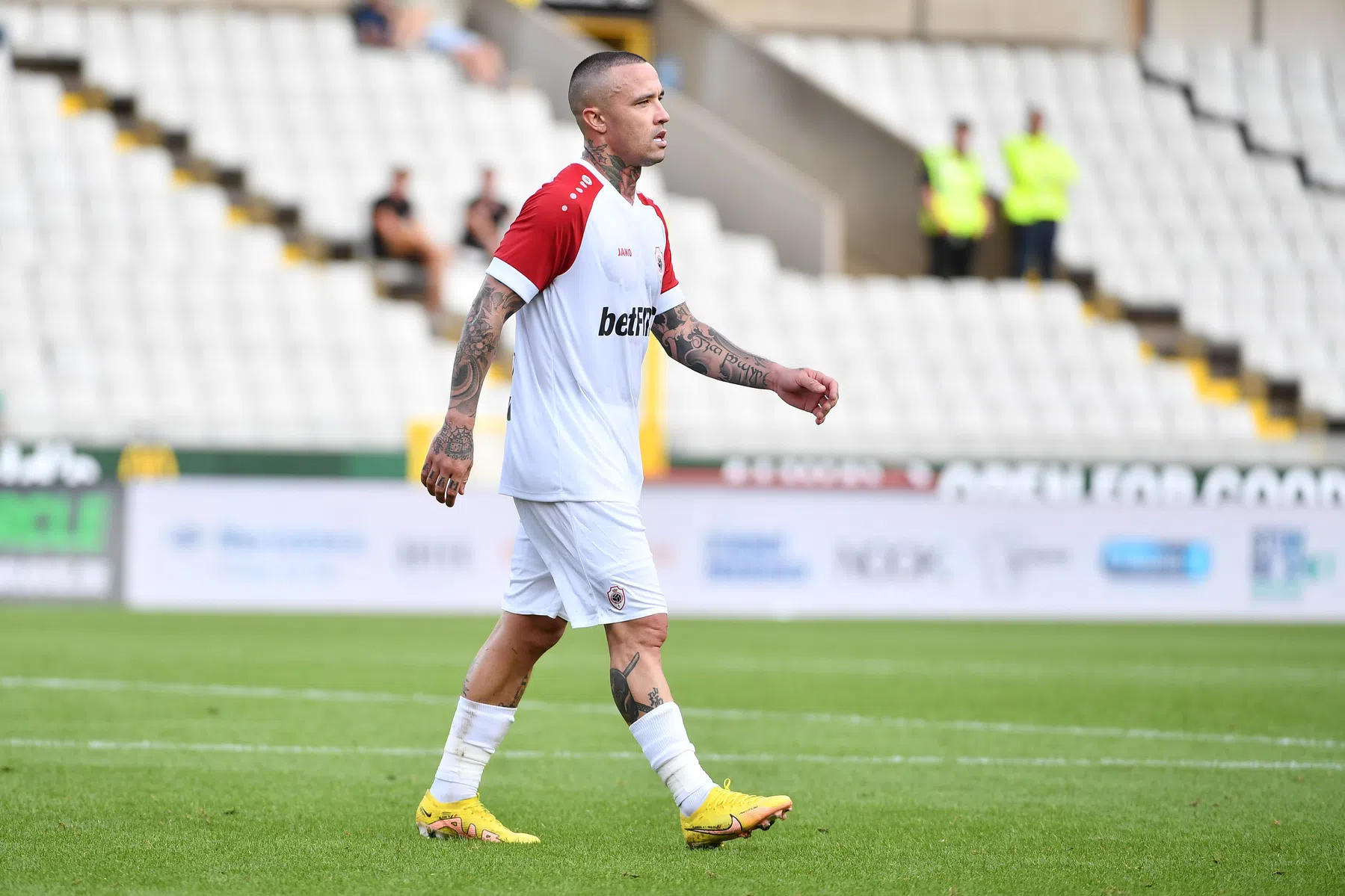 Oorwassing voor Nainggolan bij rentree na nachtje in de cel