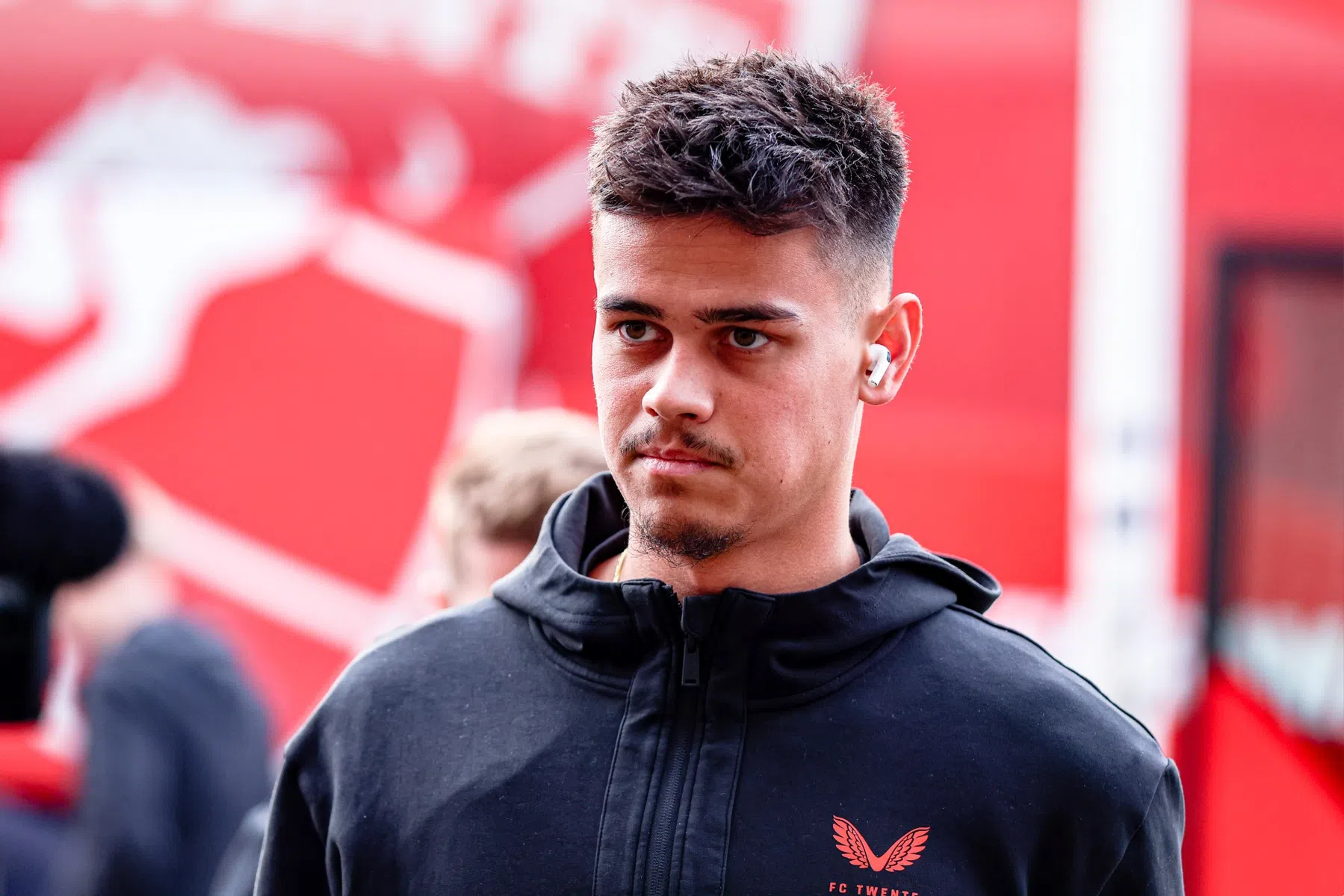 Hilgers maakt na twee maanden basisrentree bij FC Twente