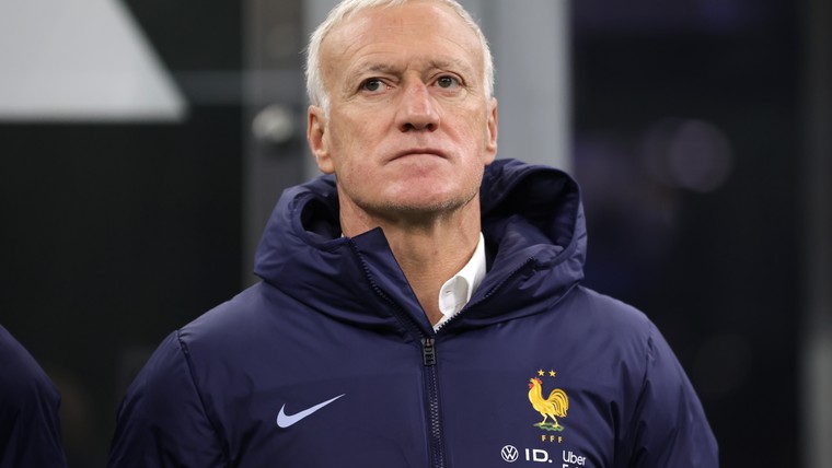 Afzwaaiende Deschamps reageert op suggestie-Zidane: 'Zie ik wel zitten'