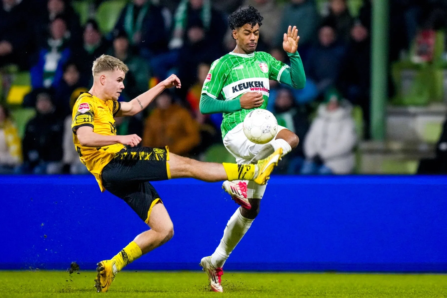 Dordrecht en ADO nestelen zich in topdrie, Den Bosch verliest in extremis van Telstar