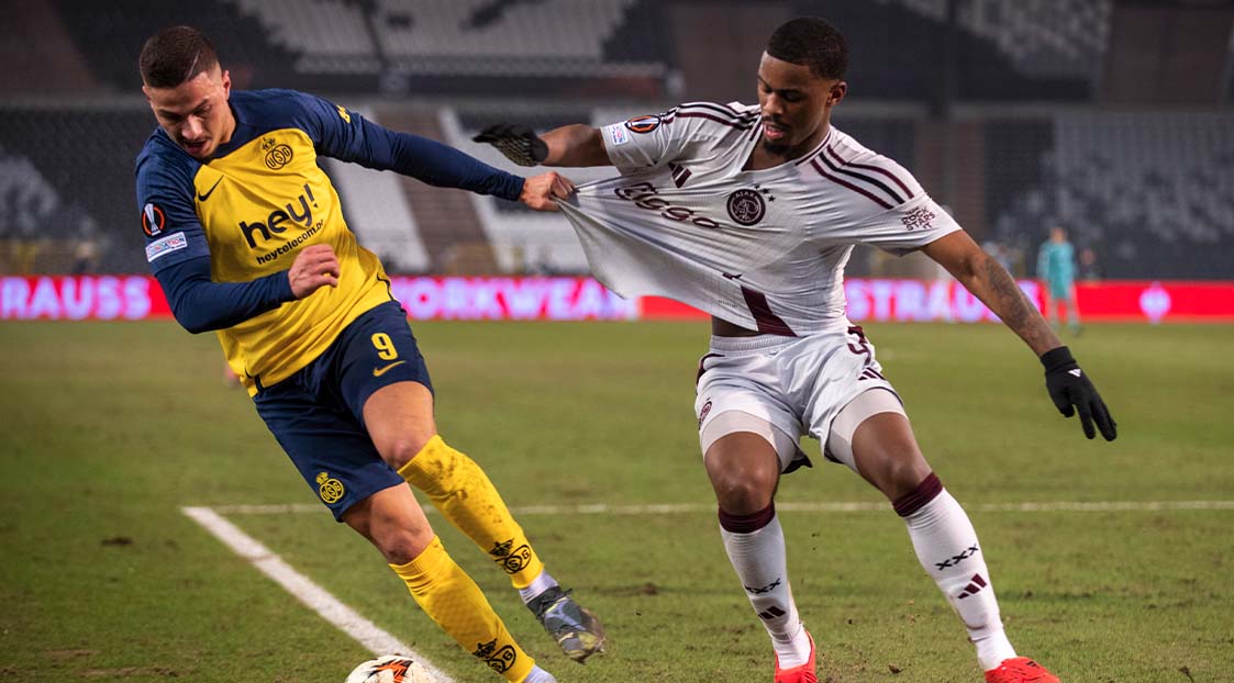 Rampavond Union tegen Ajax: 'Meer paardenpiste dan voetbalveld'