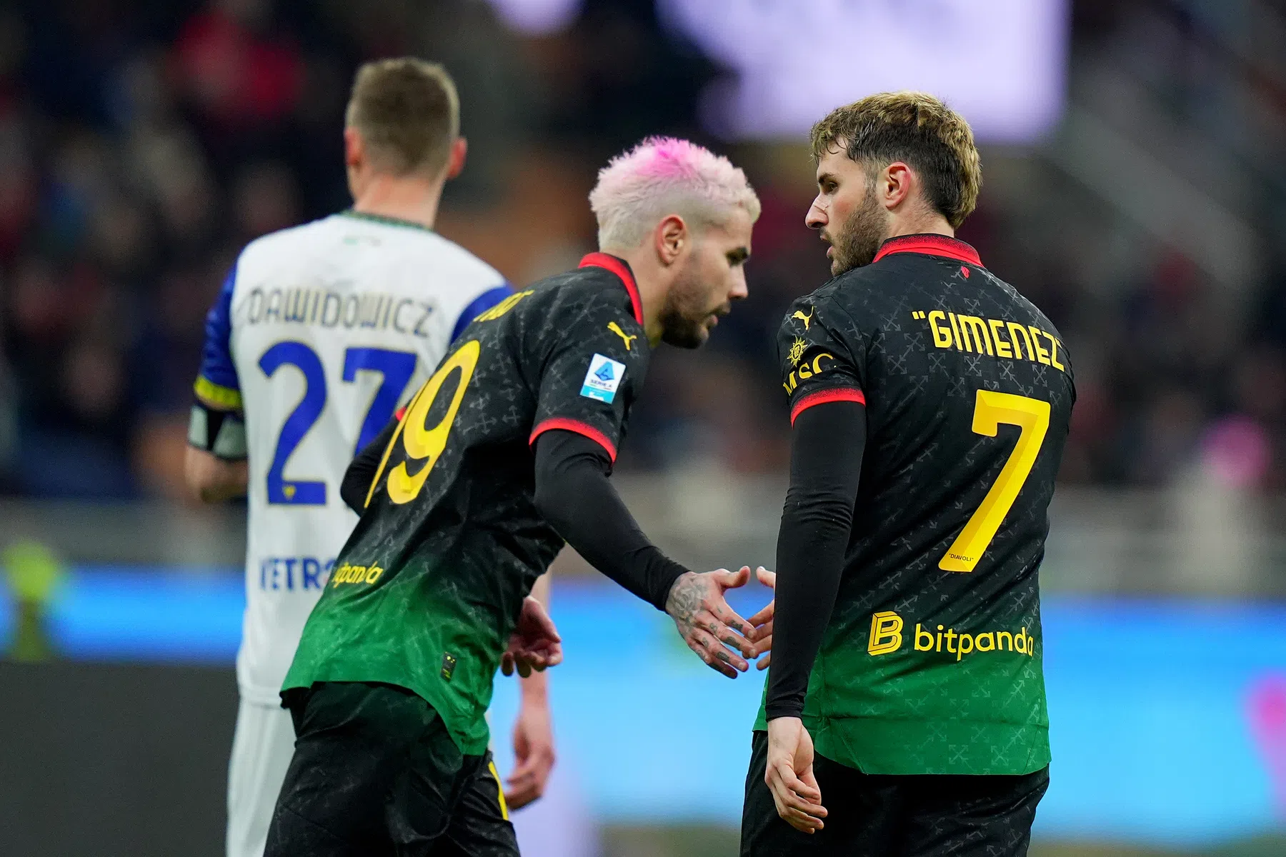 Gimenez kopt Milan naar stroeve zege richting return tegen Feyenoord