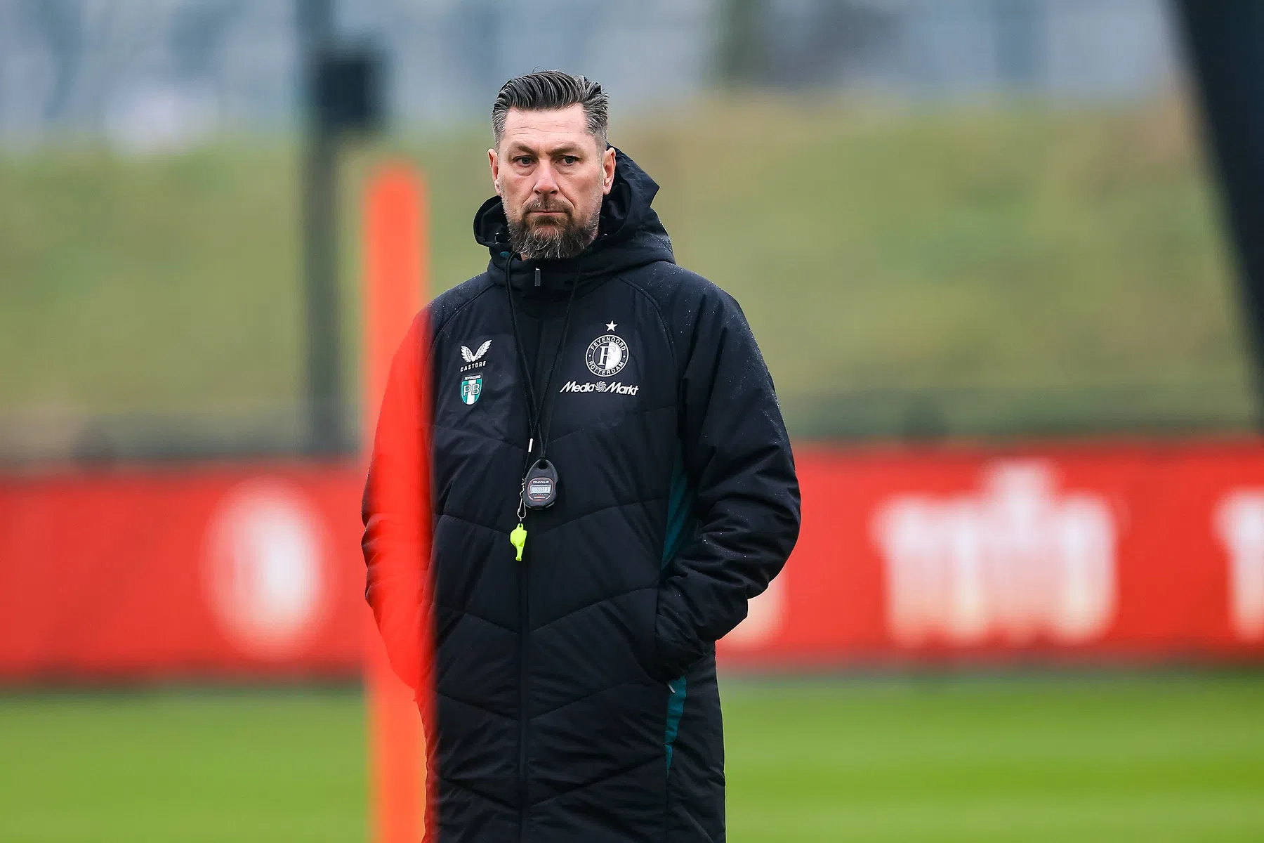 Feyenoord met Ivanusec op het middenveld tegen NAC