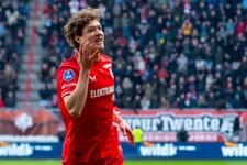 Thumbnail for article: Lammers doet denken aan Bergkamp: 'Ik heb veel dvd's van hem bekeken'