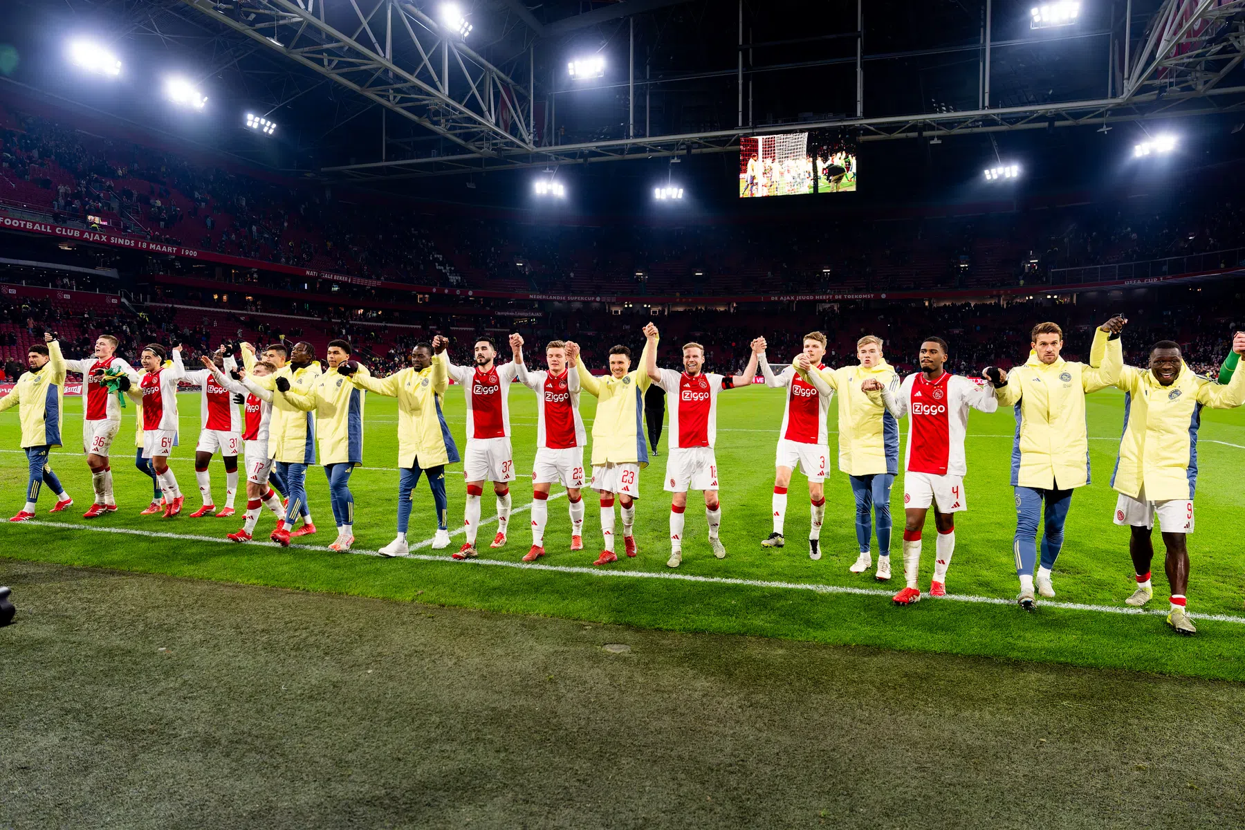 Eredivisie op Rapport: uitblinkers bij Ajax en Utrecht, twee forse onvoldoendes