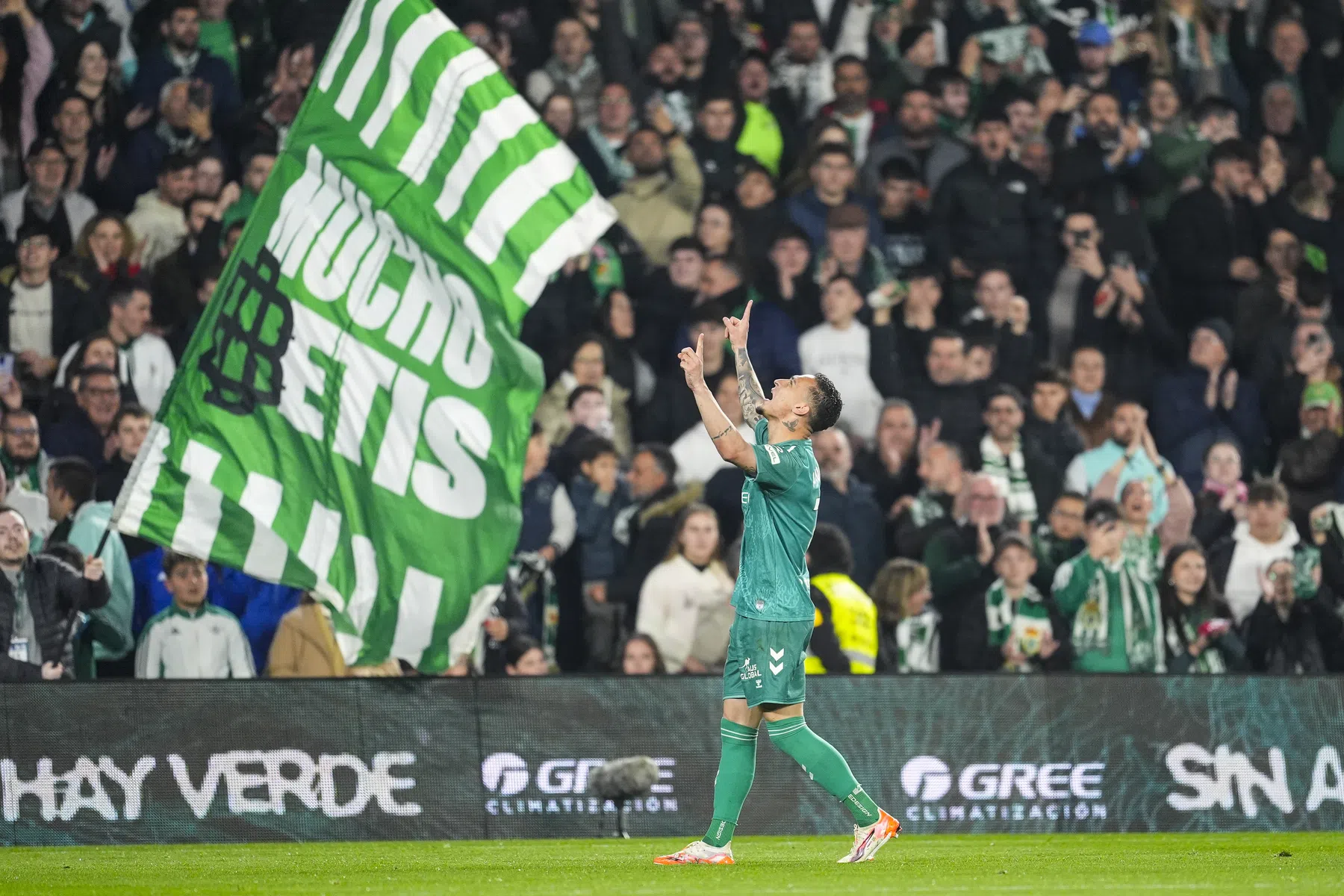 'Mak lammetje' Antony verandert in 'levensgevaarlijke wolf' bij Betis