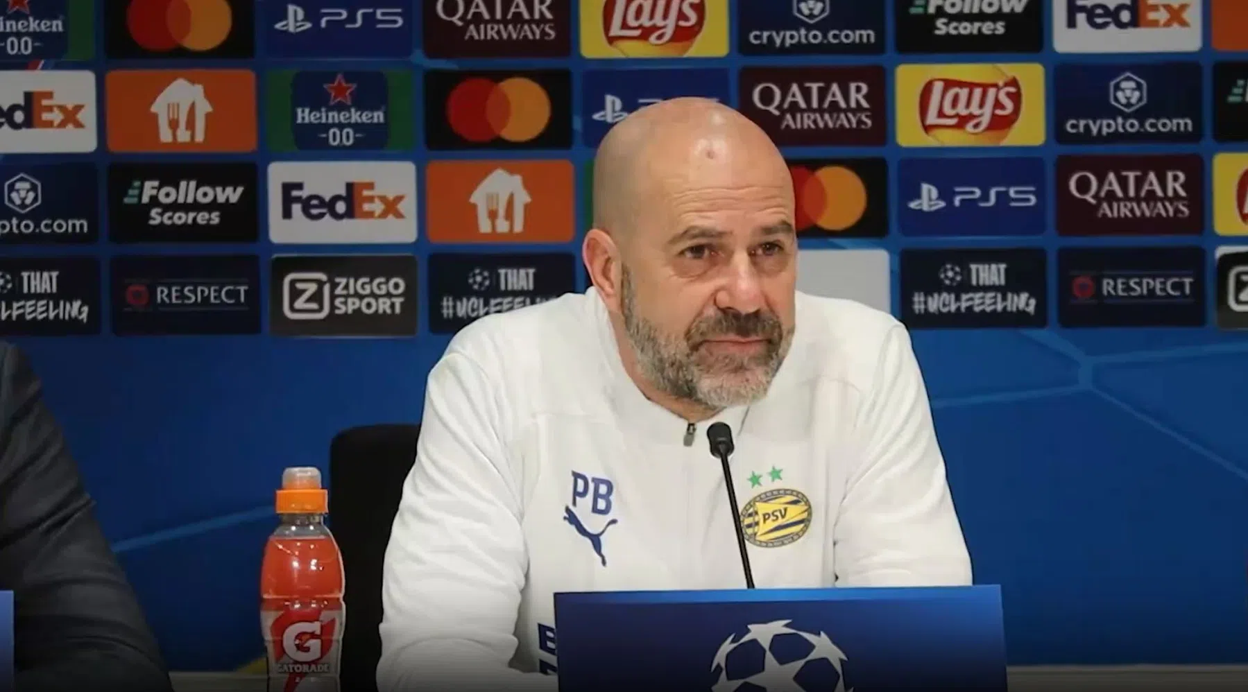 Bosz grapt met Italiaanse pers: 'Erg bang voor Juventus en Farioli'