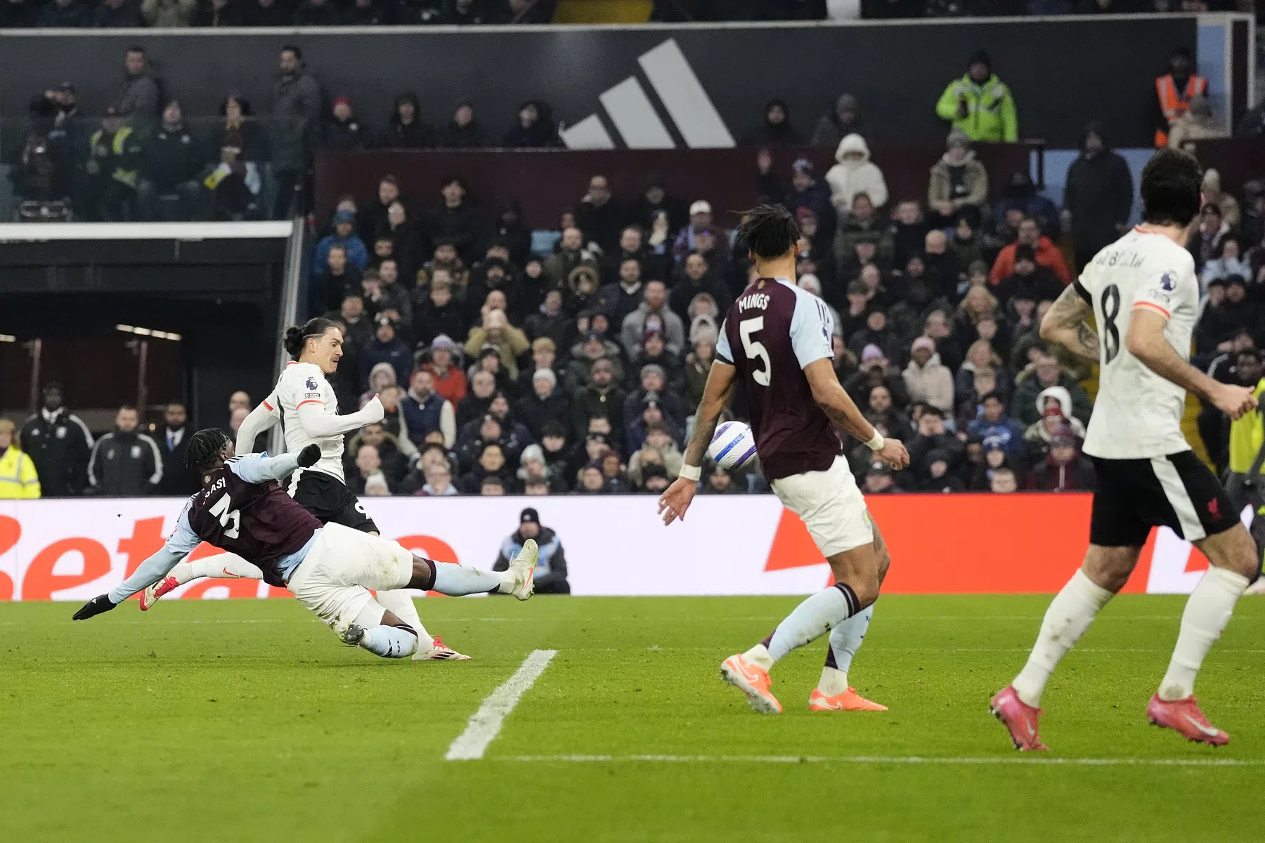 Liverpool-dissonant moet het ontgelden in Engeland: 'Hij blijft maar verbazen'
