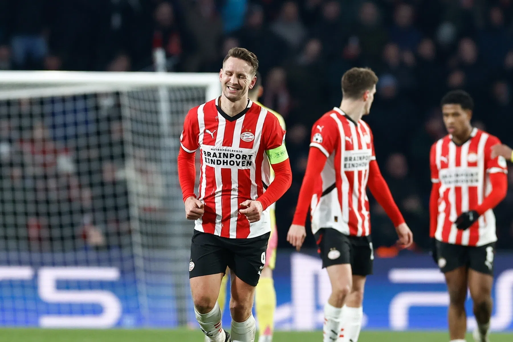 De Jong trots op PSV-spelers: 'Complimenten aan iedereen'