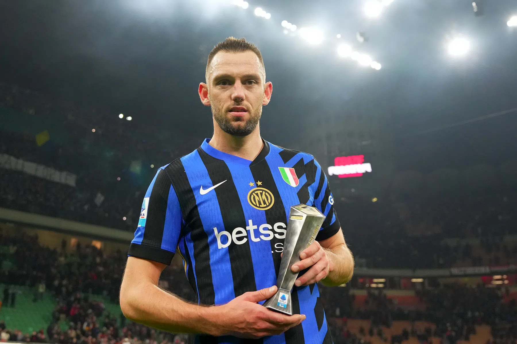 Droomloting voor De Vrij: 'Feyenoord heeft nog altijd een plek in mijn hart'
