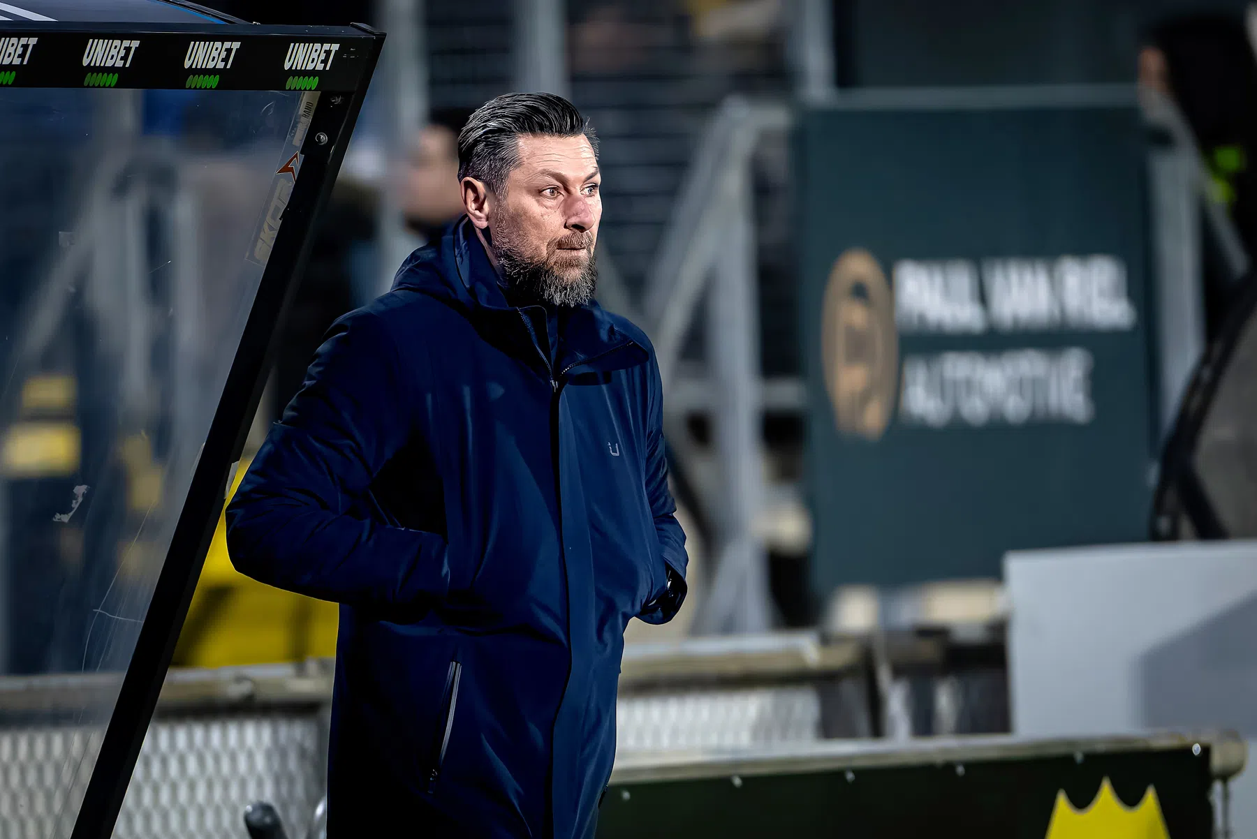 Feyenoord begint met Carranza, Hartman en Ivanusec tegen Almere City