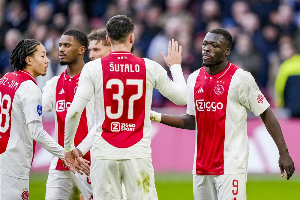 'Kampioen van de armoede? Ajax jaagt op eigen puntenrecord'