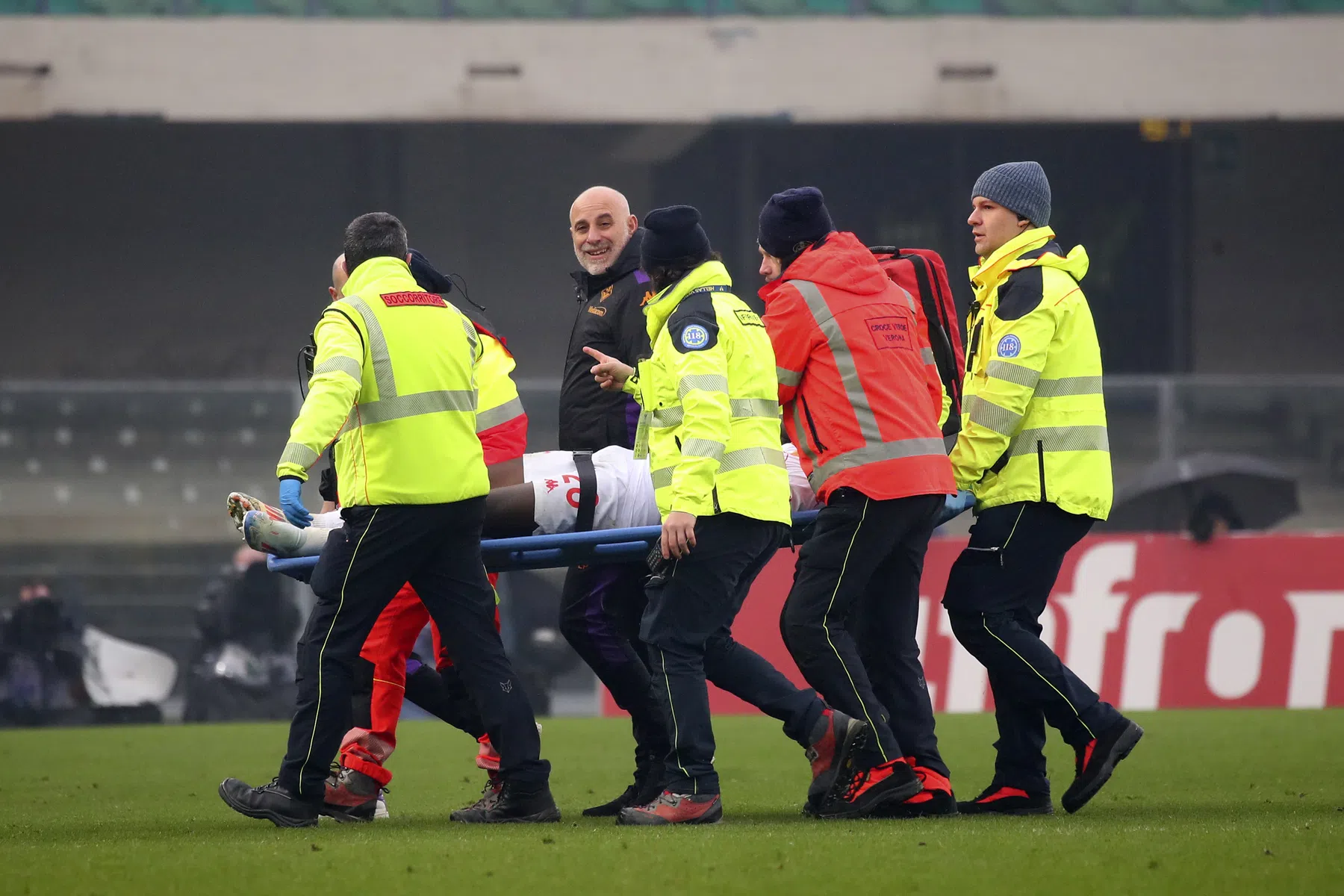 Fiorentina-spits Kean ontslagen uit ziekenhuis na hoofdbotsing