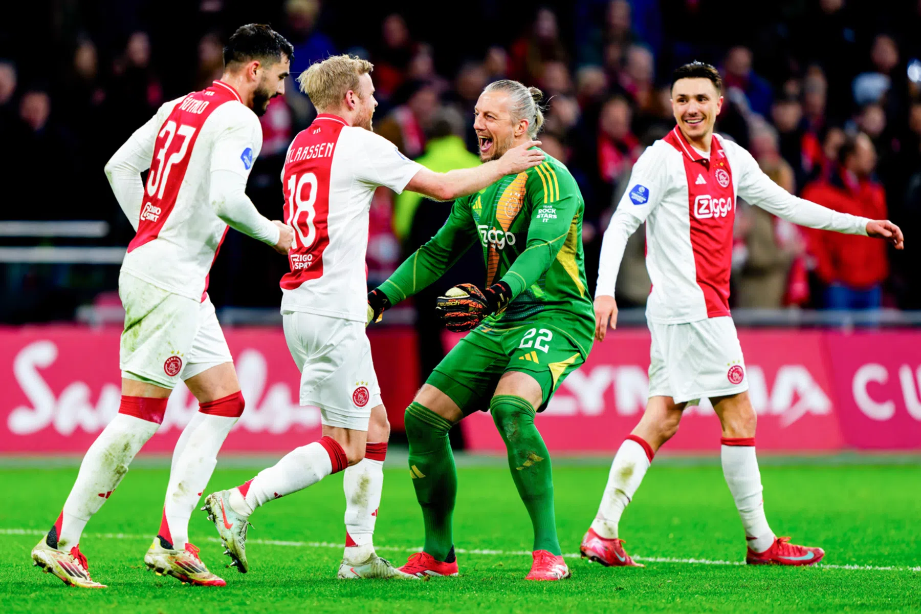 Analytici over de titelkansen van Ajax: 'Tóch kampioen, dat zou een giller zijn'