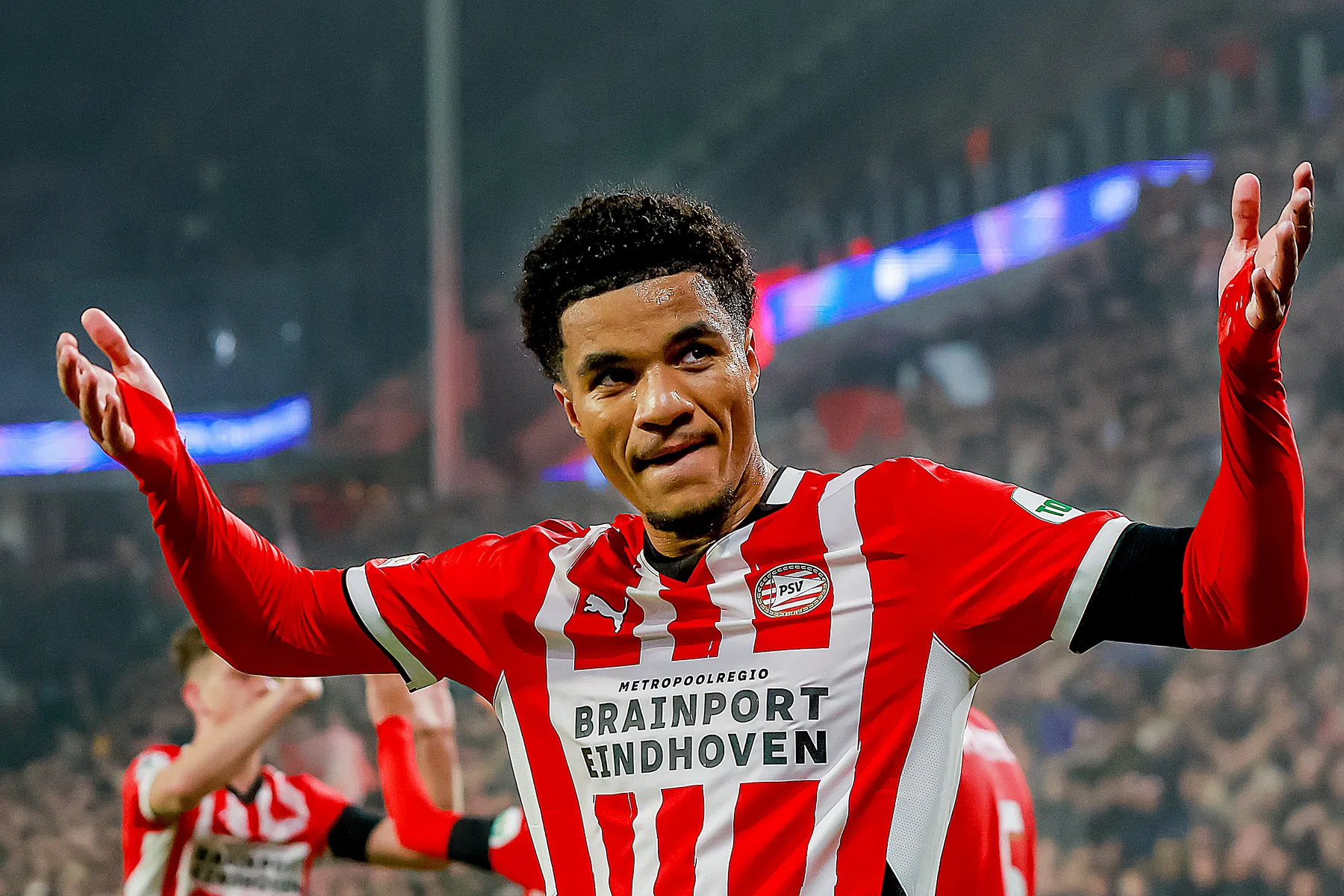 Bosz verwacht Tillman voor seizoenslot terug bij PSV