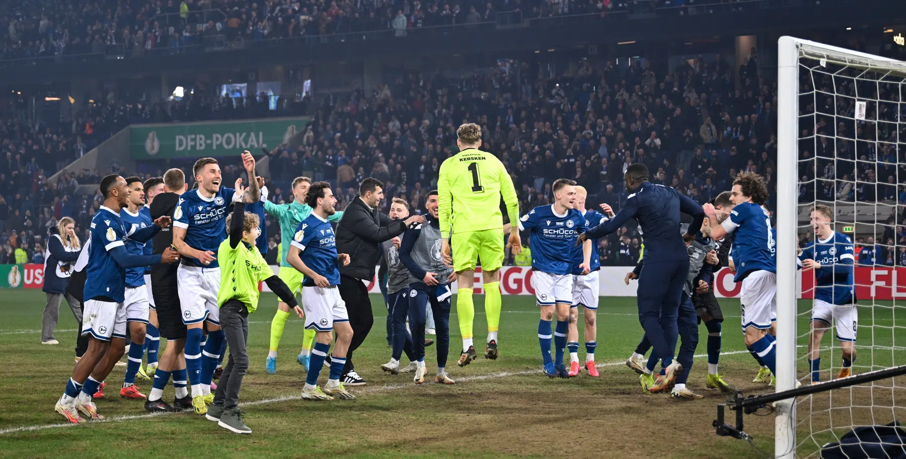 Trainer van Duitse stuntclub geeft spelers vrijbrief: 'Alles mag vanavond'