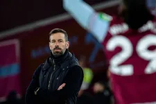 Thumbnail for article: Megaproblemen voor Van Nistelrooij: 'Leicester lijkt het te hebben opgegeven'