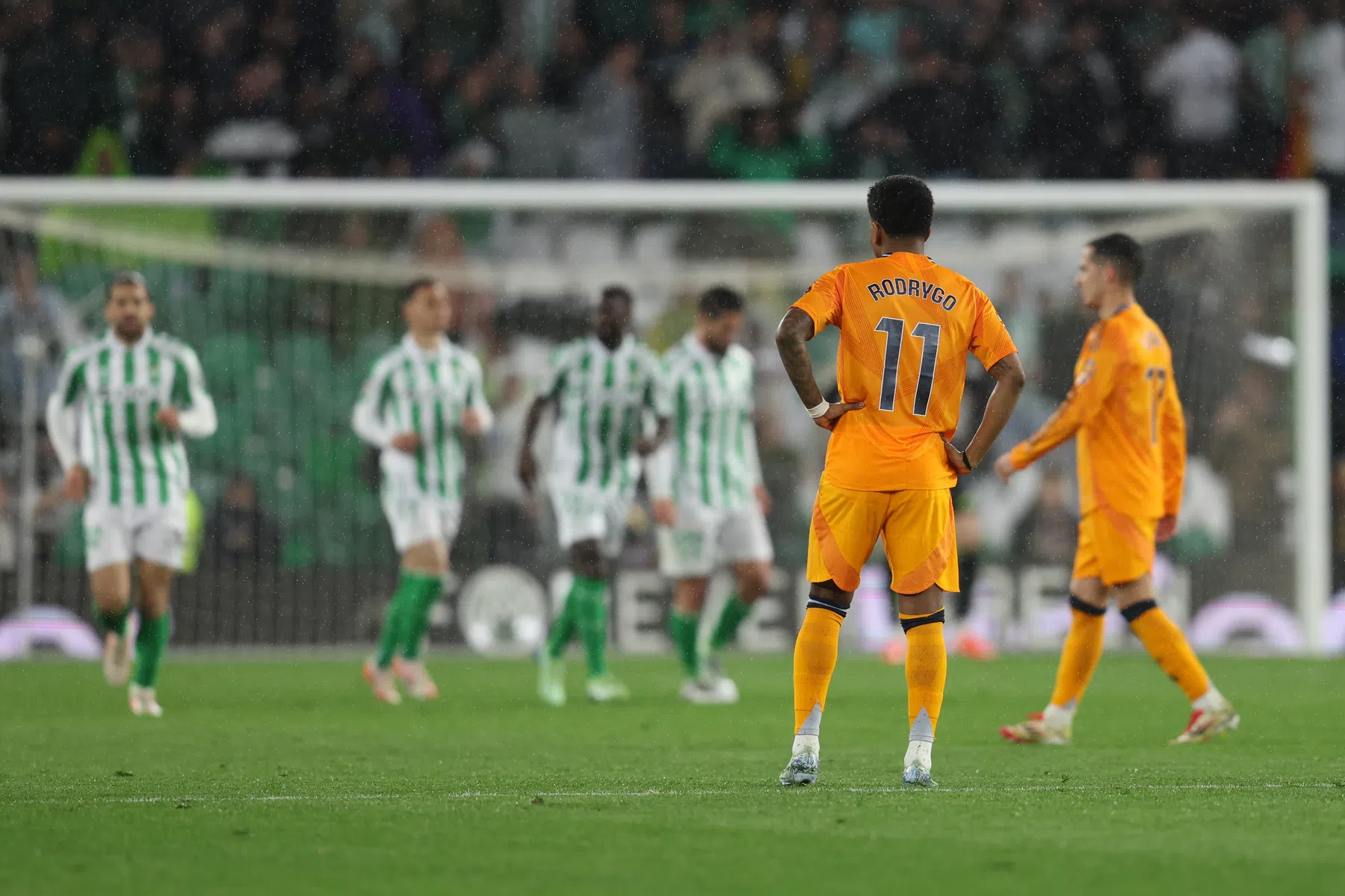 Real Madrid blijft maar kwakkelen en biedt Barça en Atlético gouden kans