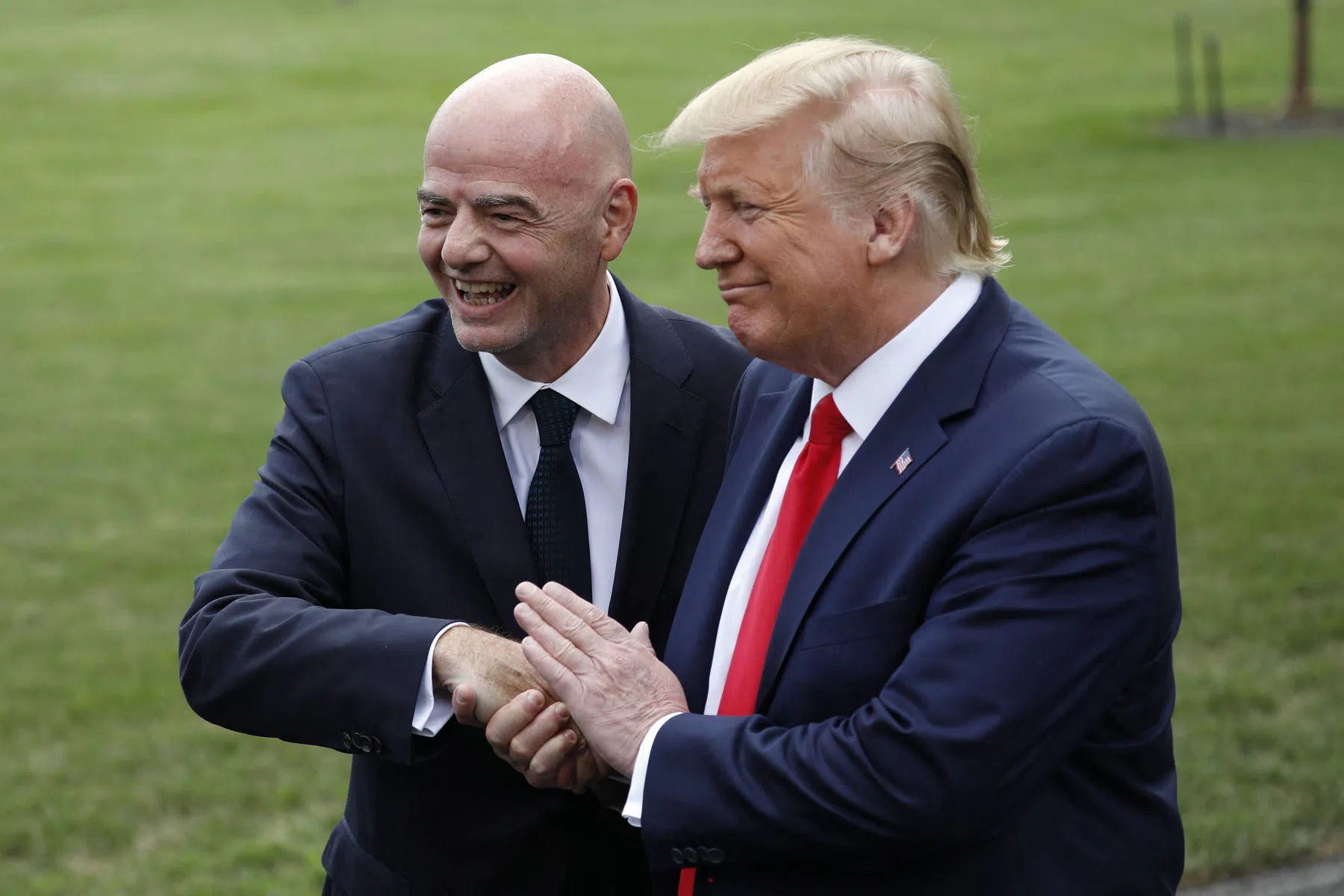 Infantino verdedigt WK in Saoedi-Arabië en goede band met Trump