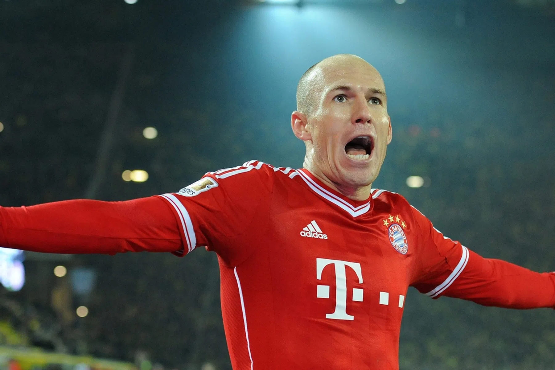 Magisch moment Robben krijgt eretitel bij Bayern München