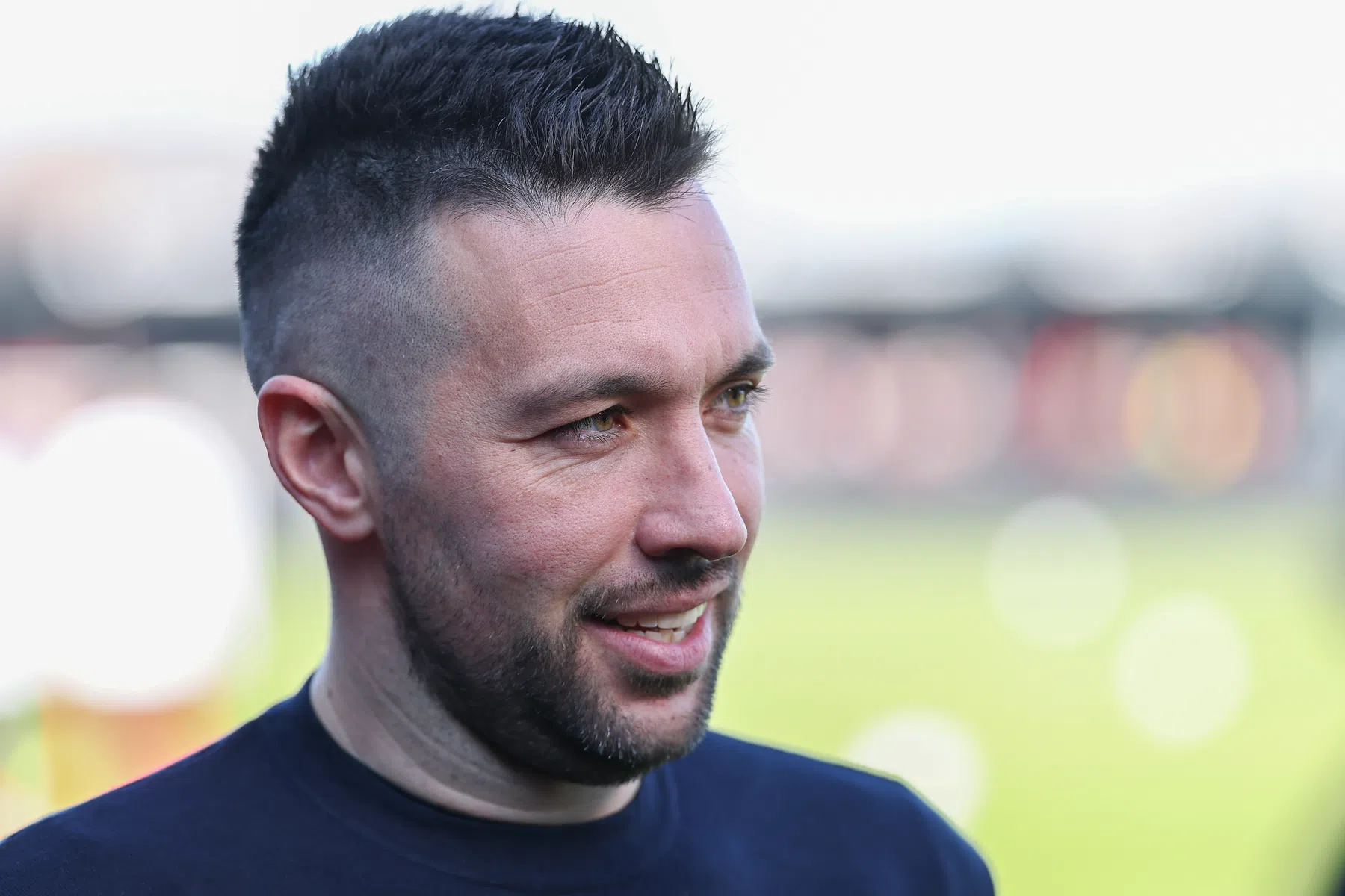 Farioli wil na 'moeilijk duel' in Almere nog niets weten van titel voor Ajax