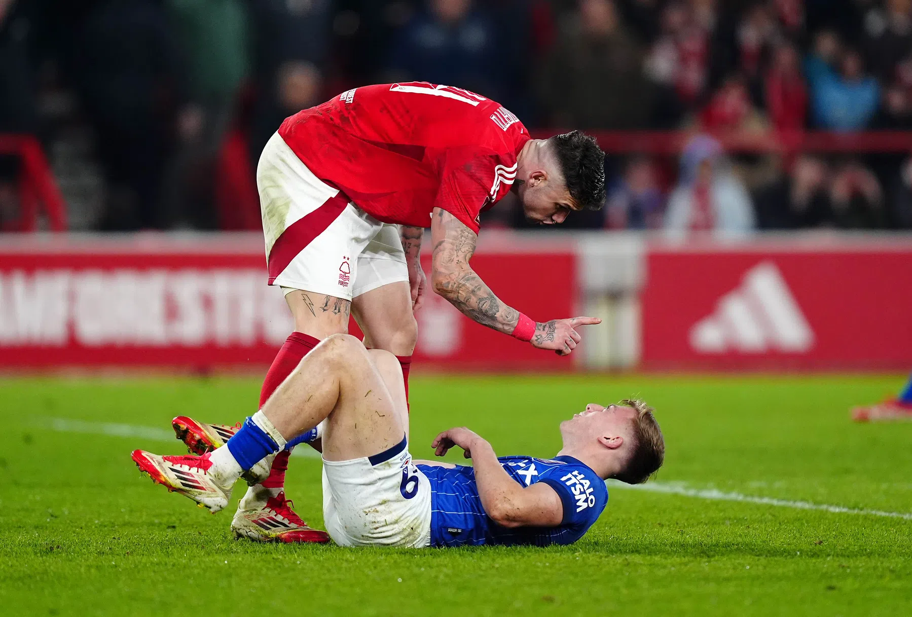 Forest wint na bekerthriller en speelt kwartfinale bij Brighton