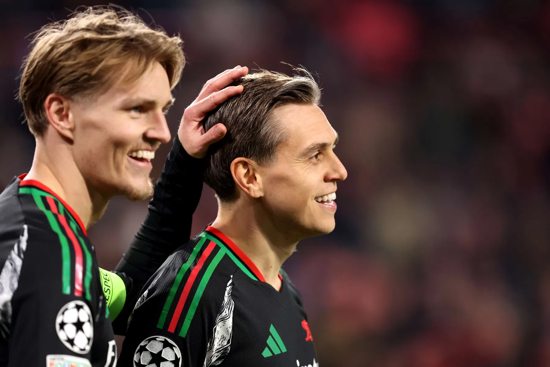 Engelse pers ziet 'meelijwekkend' PSV: 'Een aan gort geslagen boksbal'