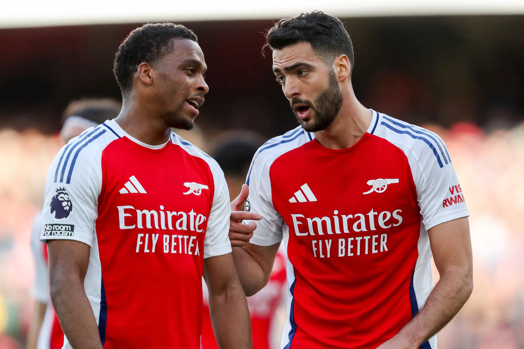 De bankrekening van PSV-tegenstander Arsenal is roder dan het shirt