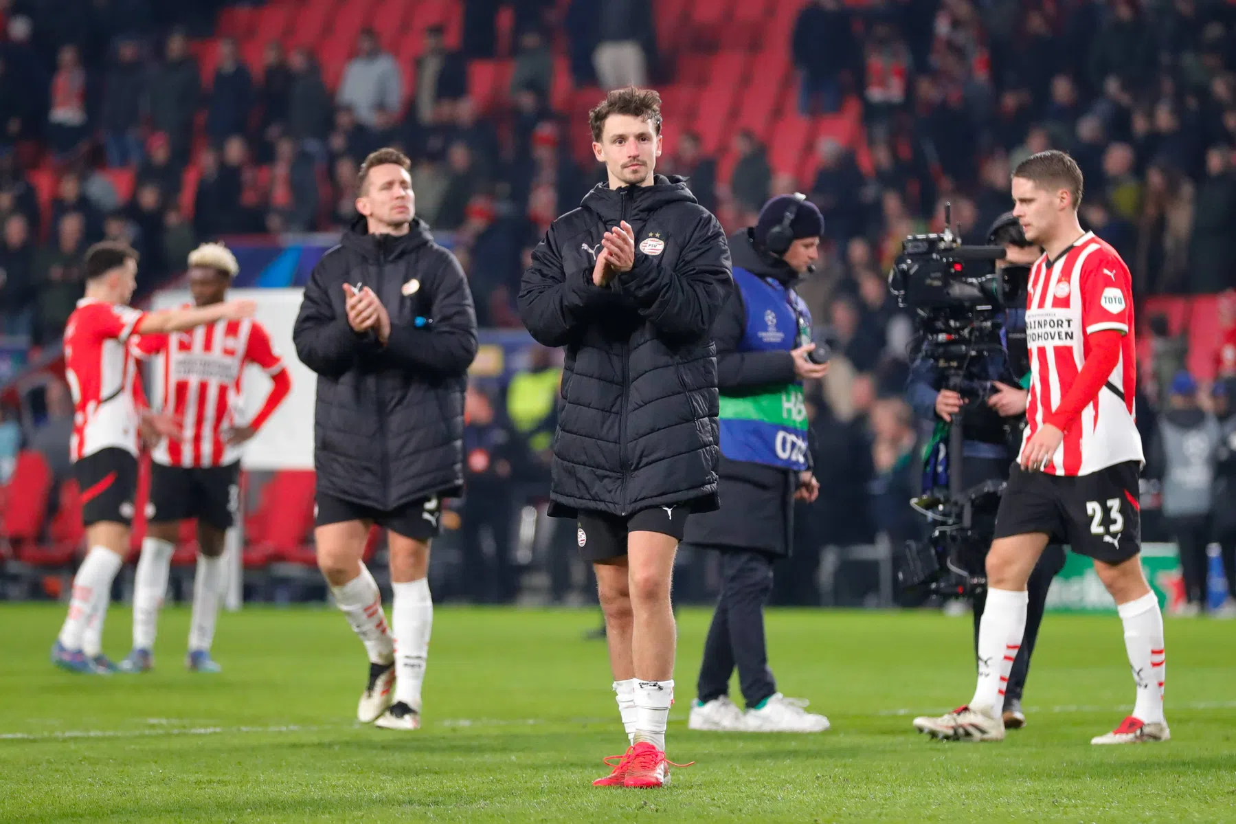 Hoe de recordnederlaag van PSV tot stand kwam en Bosz reageerde