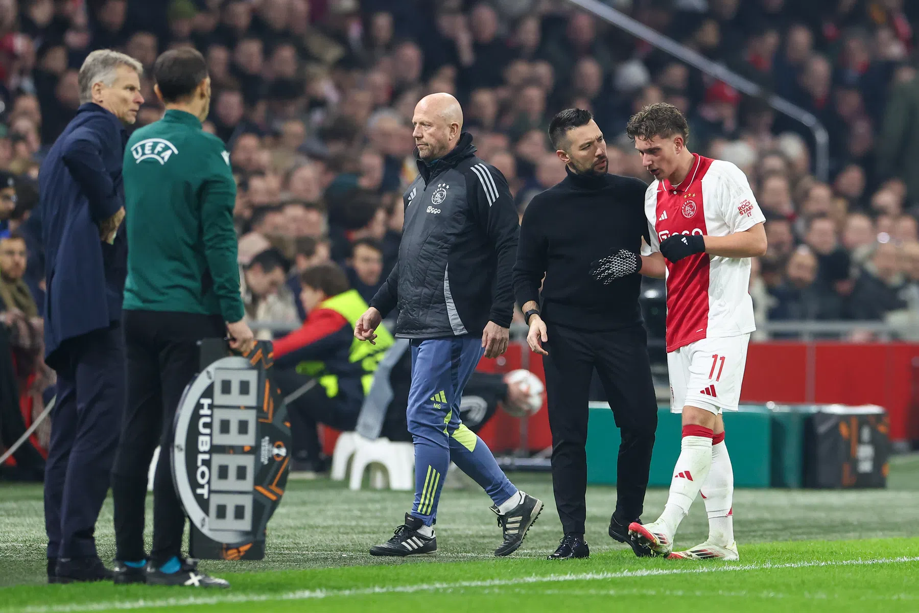 Godts vertrouwt blind op Farioli: 'Champagnevoetbal gaat niet altijd'