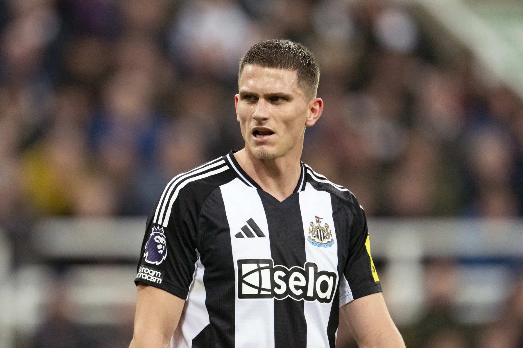 Dreun voor Botman: operatie en streep door finale met Newcastle