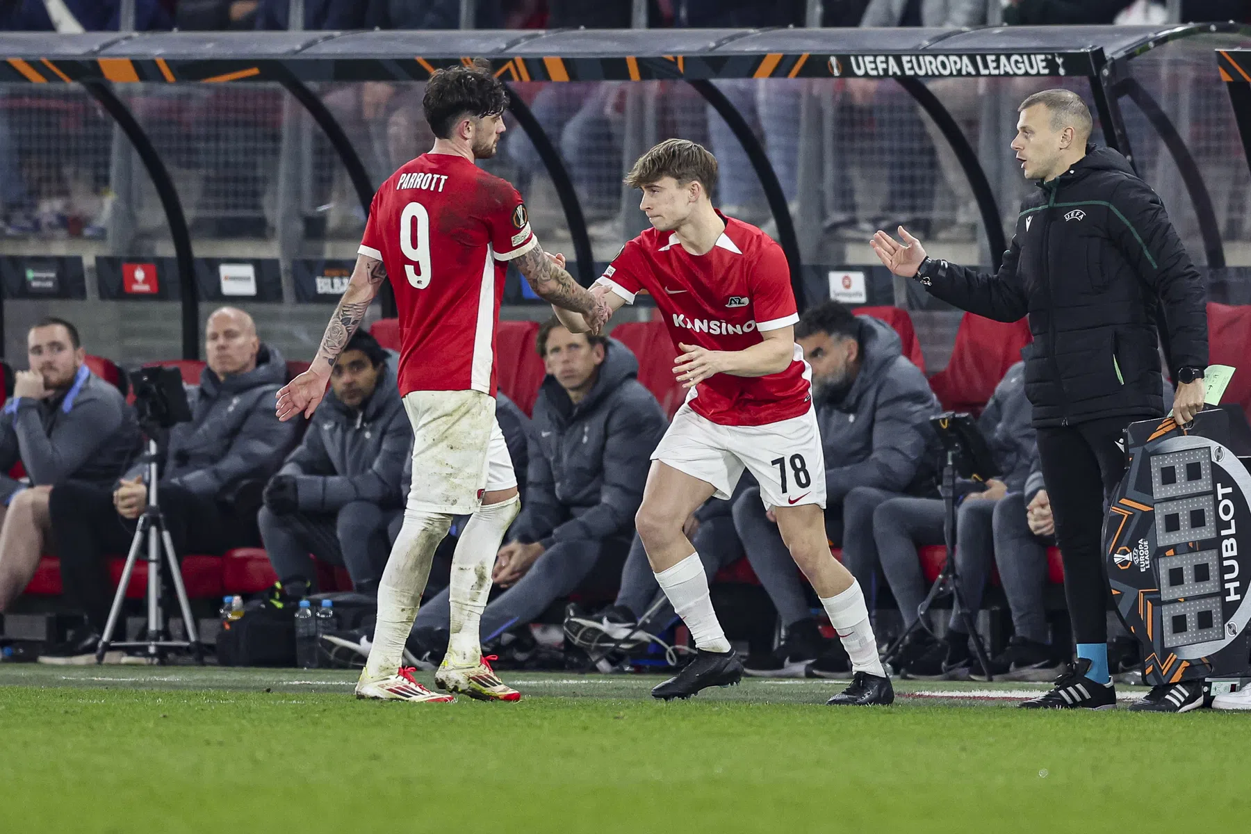 In één jaar tijd van de amateurs naar Europese zege op Spurs: 'Opeens gaat het snel'
