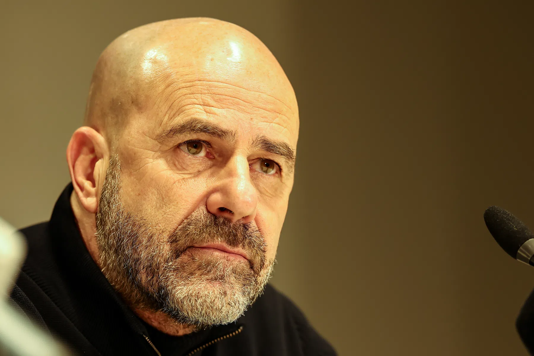 Arsenal bezorgt Bosz hoofdbrekens: 'Er spoken zoveel dingen door je hoofd'