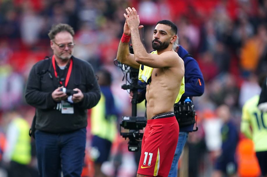 Salah evenaart MVP-record en vertelt over donderspeech Slot