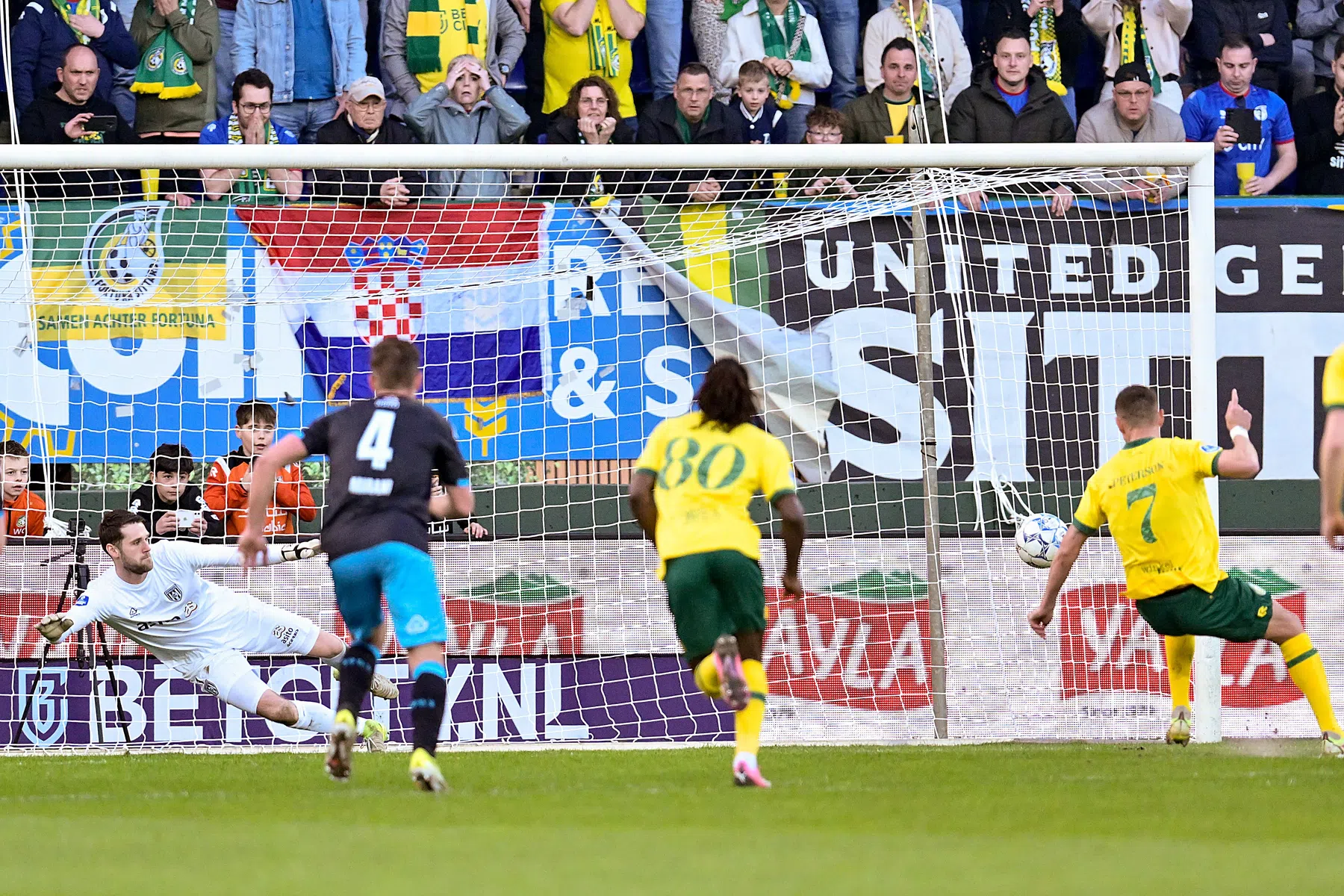Opgekrabbeld Fortuna boekt tegen onmachtig Heracles tweede zege op rij