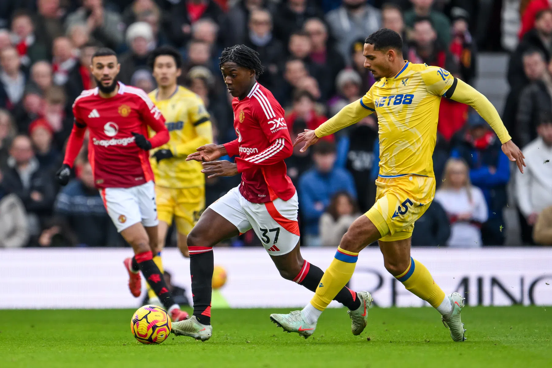 'Problemen stapelen zich op voor Man Utd: Mainoo denkt aan vertrek'