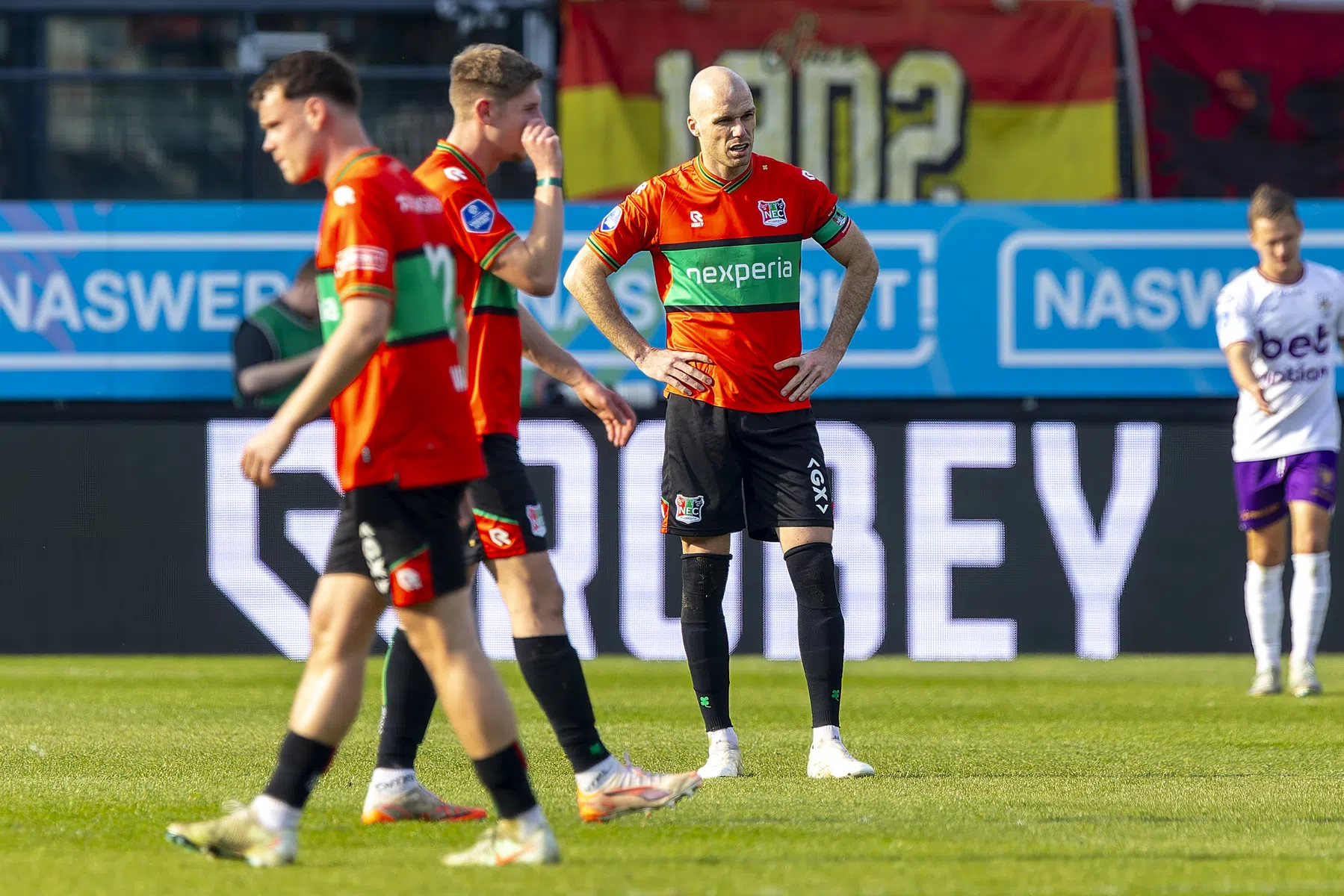 Dertien wedstrijden, twee zeges: NEC speelt als degradatiekandidaat