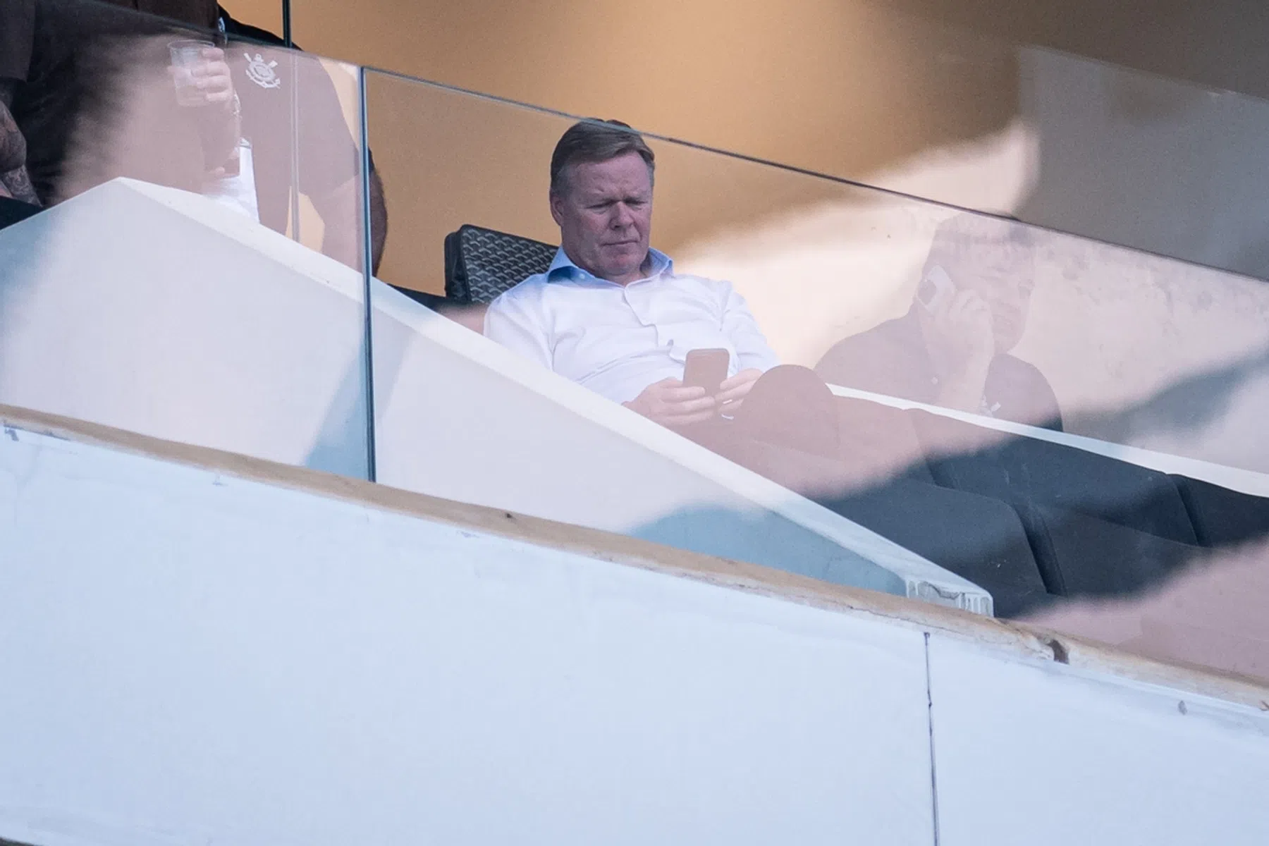 Koeman verklaart absentie Zirkzee: 'Ik vond hem niet goed genoeg'
