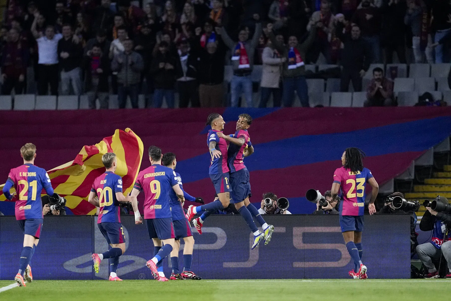 Spaanse media tippen Barcelona als CL-winnaar: 'Spel grenst aan perfectie'