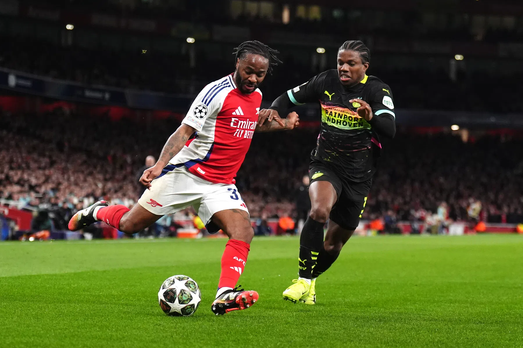 Malacia en Obispo moeten het ontgelden: 'Dat mág gewoon niet'