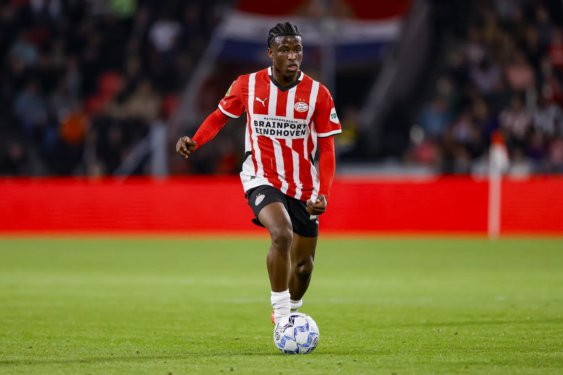 Bosz geeft Babadi de kans bij experimenteel PSV in Londen