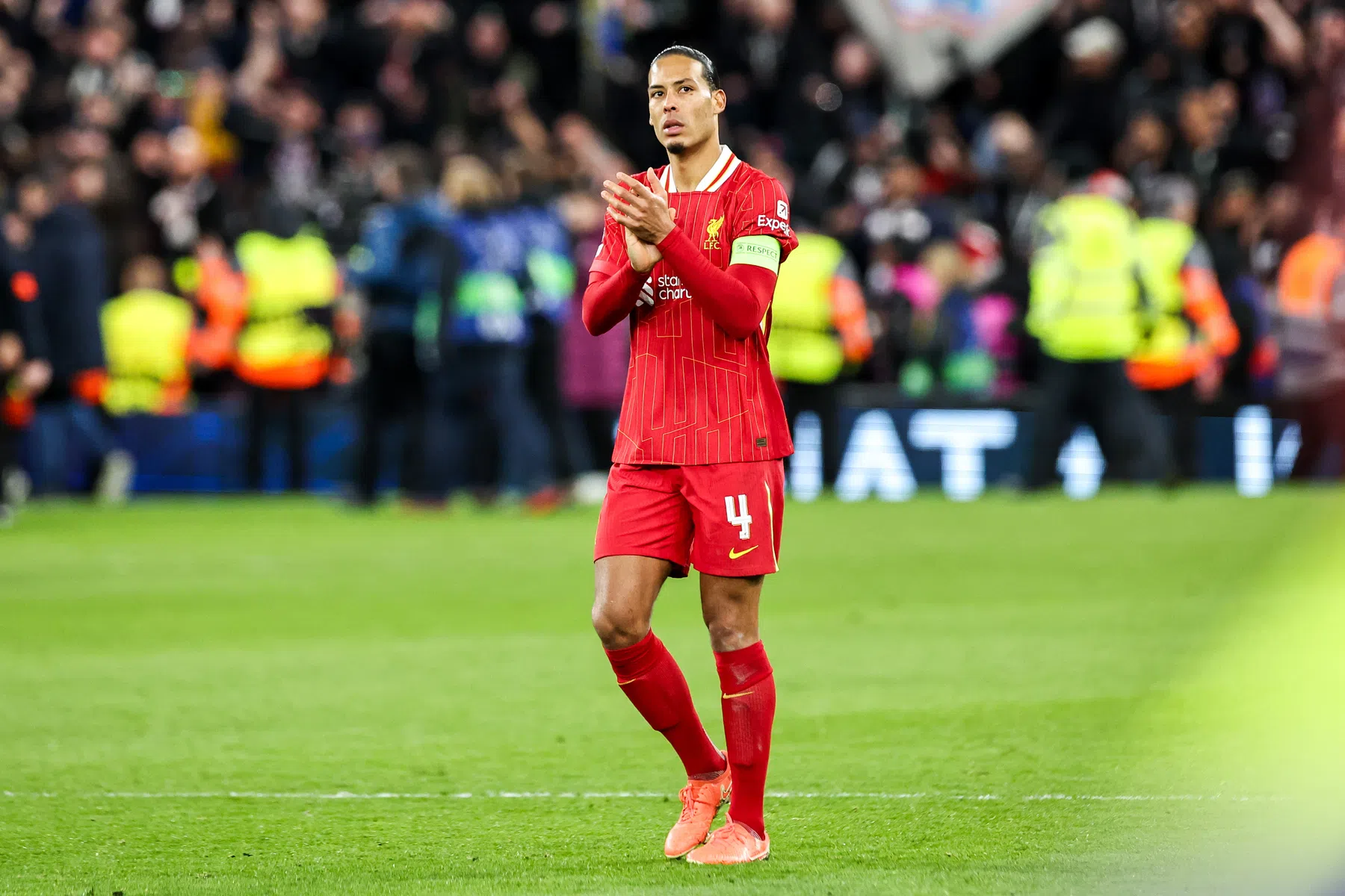 Van Dijk over strafschoppen: 'Je moet geluk hebben, dit is een loterij'