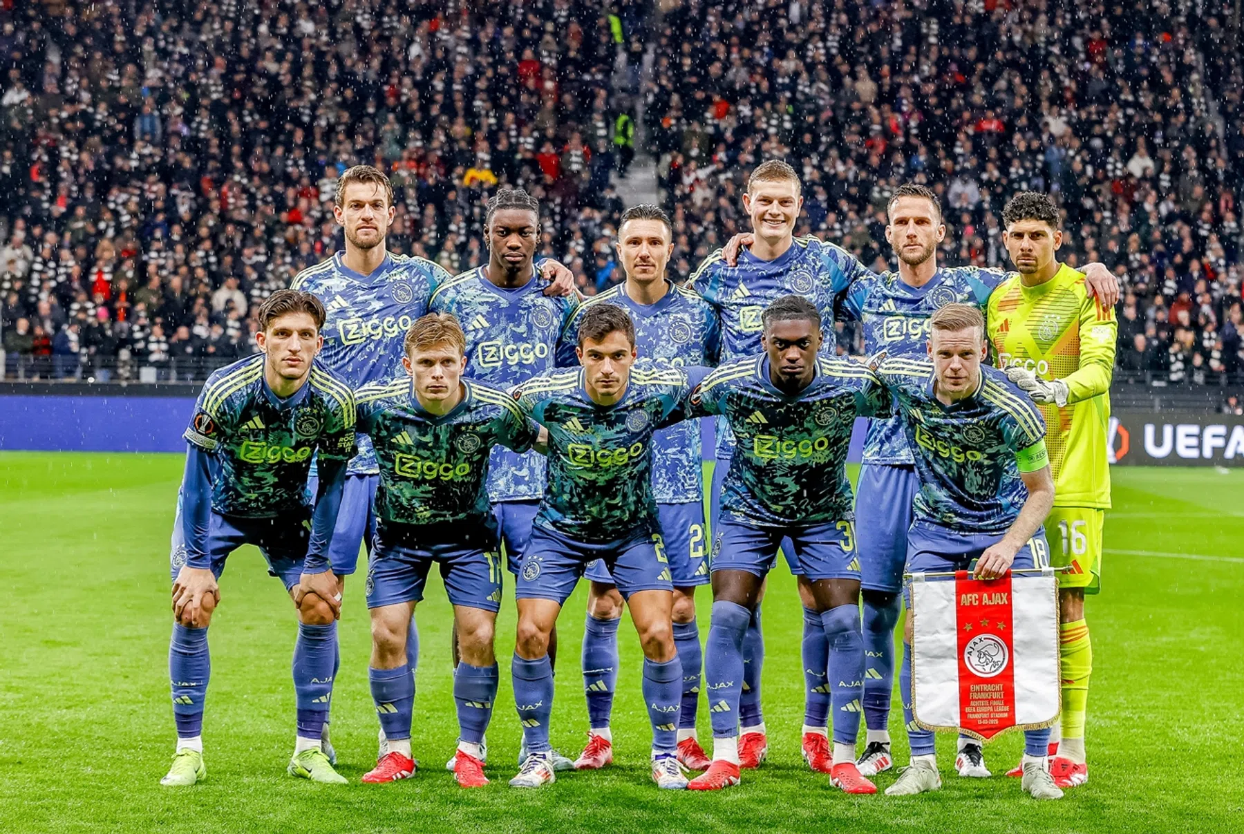 Ajax op Rapport: Konadu enige lichtpuntje in elftal vol zware onvoldoendes