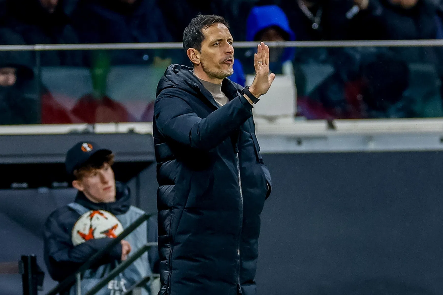 Eintracht jubelt na zege op Ajax: 'De perfecte wedstrijd'