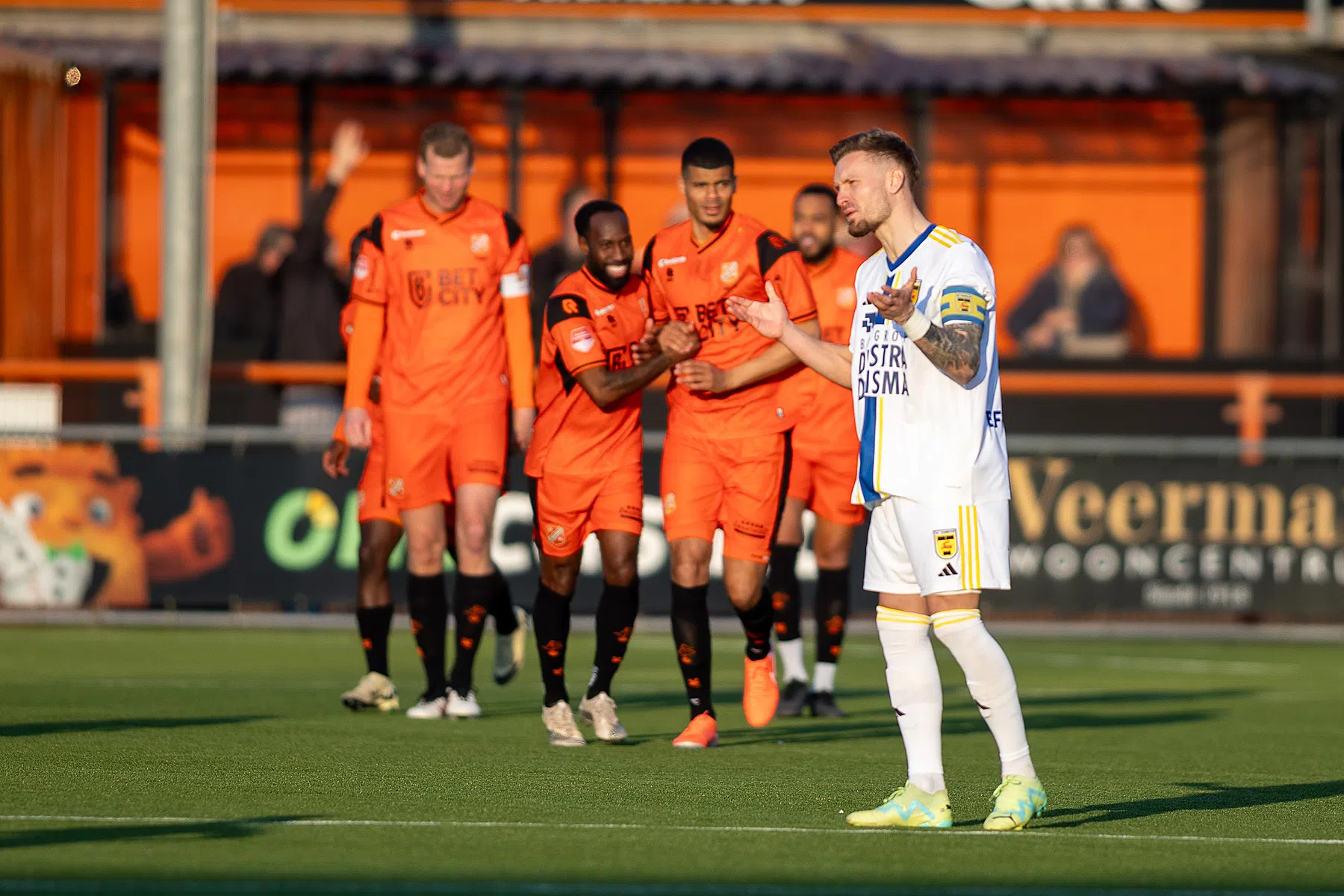 Cambuur wordt in week met mooi nieuws vermorzeld door koploper Volendam