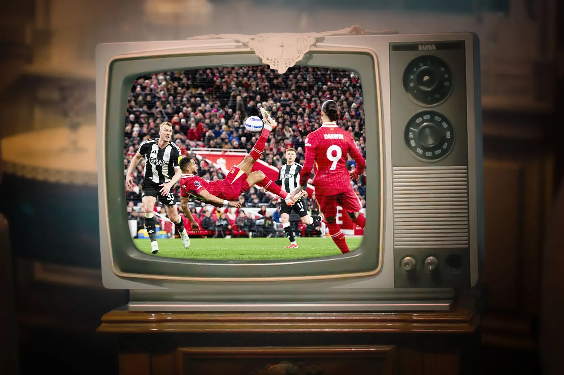 Vijf tv-tips: Ajax ontvangt angstgegner AZ, Slot kan eerste prijs pakken